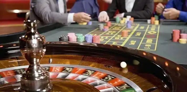 casino-style slot browsing on tk33 designed for Bangladesh phone users